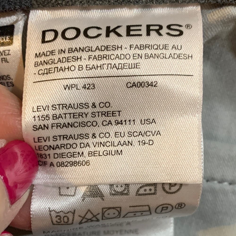 Dockers Men's Dark Gray Chinos​​ - Picture 7 of 9